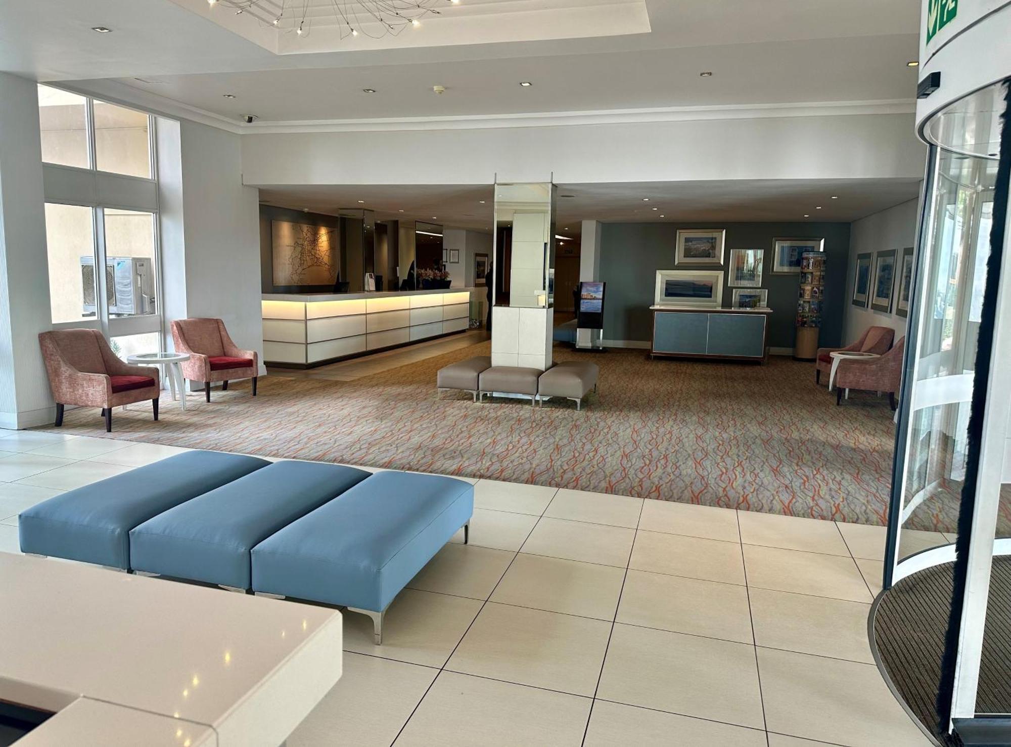 Garden Court Nelson Mandela Boulevard ケープタウン エクステリア 写真
