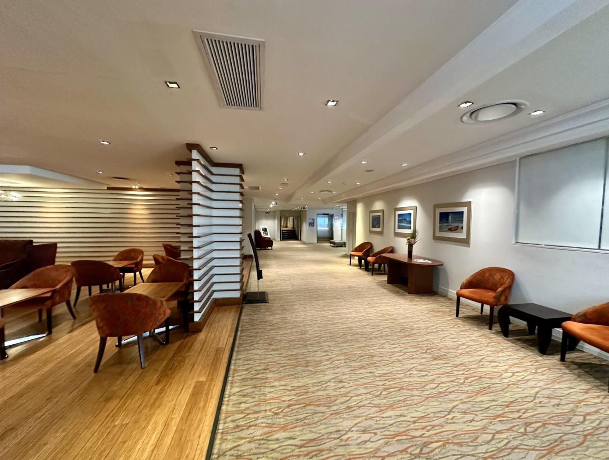 Garden Court Nelson Mandela Boulevard ケープタウン エクステリア 写真